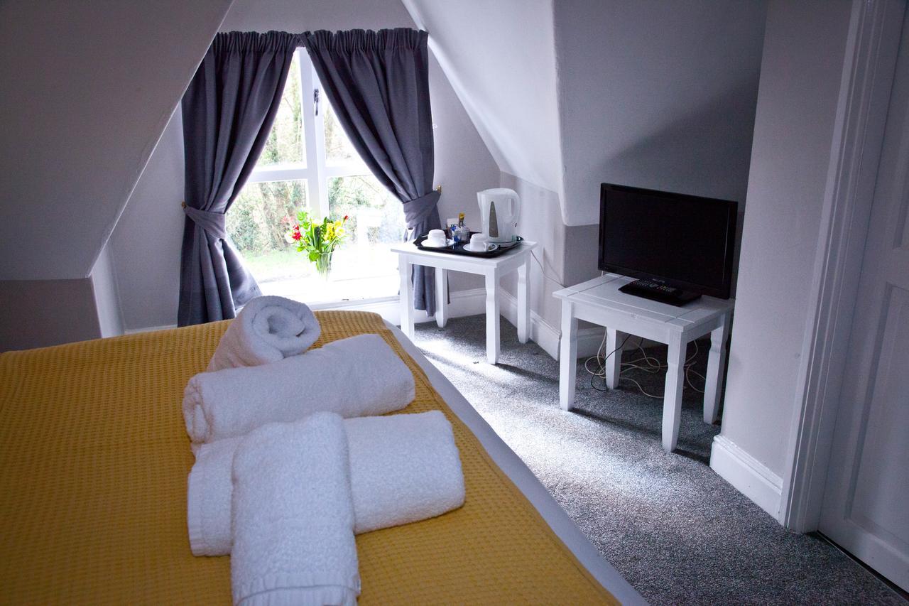 Rowton Poplars Hotel Chester Bagian luar foto