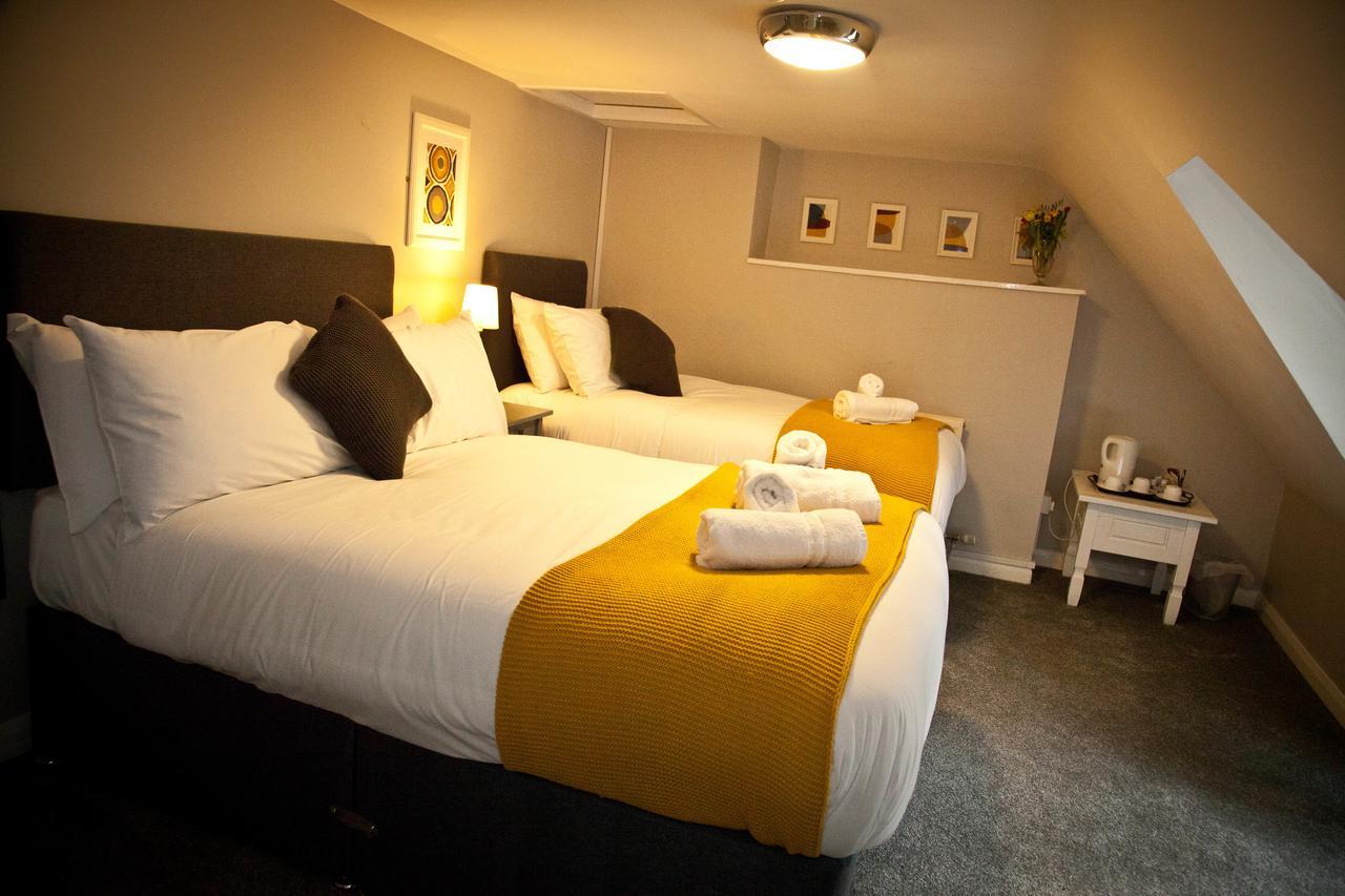 Rowton Poplars Hotel Chester Bagian luar foto